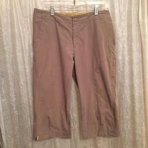 REI Capri Cotton/nylon blend Pants Size 10